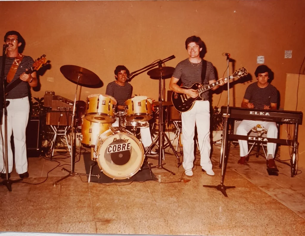 ORQUESTA COBRE QUE HACIAN DE TELONEROS