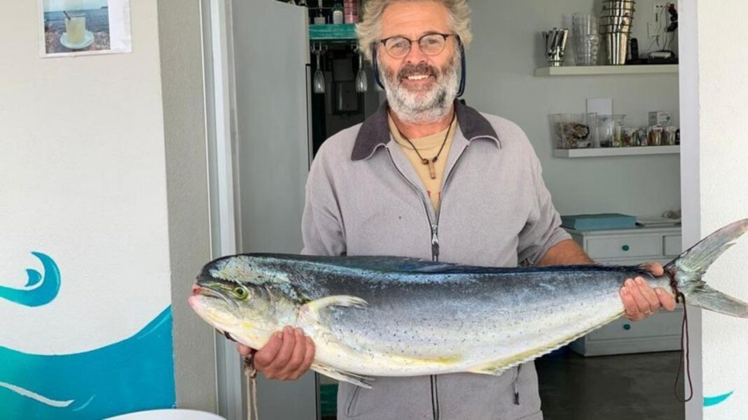 El calarajader Joan Fuster con un ejemplar de 18 años