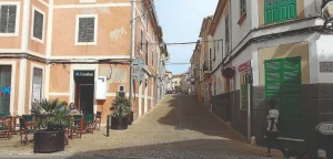 Centro histórico de Capdepera con cableado