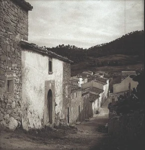ANTES DE LA ESCALERA al CASTILLO en Capdepera