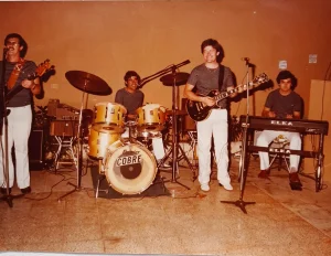 ORQUESTA COBRE QUE HACIAN DE TELONEROS